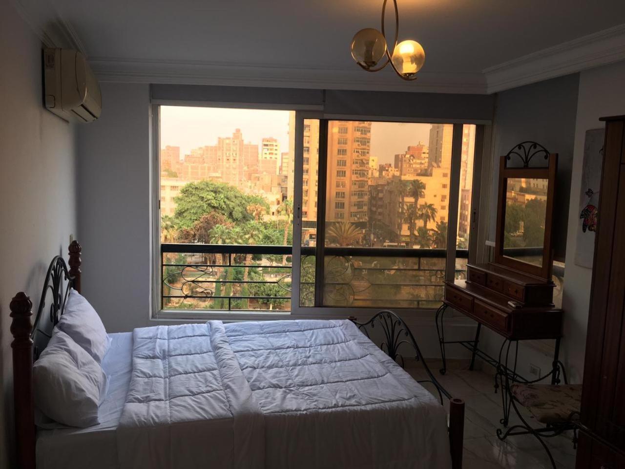 Luxury Duplex On The Nile In Manial * Cairo